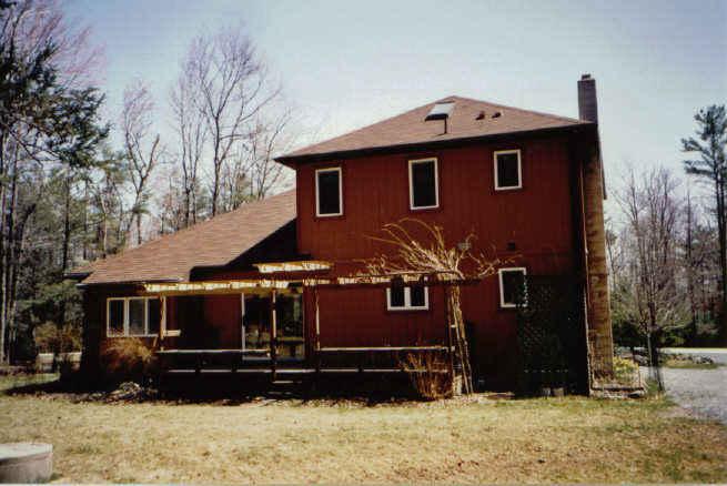 1 Nottingham Woods Road Stroudsburg, PA 18360 - Photo 2 of 2 gomez back