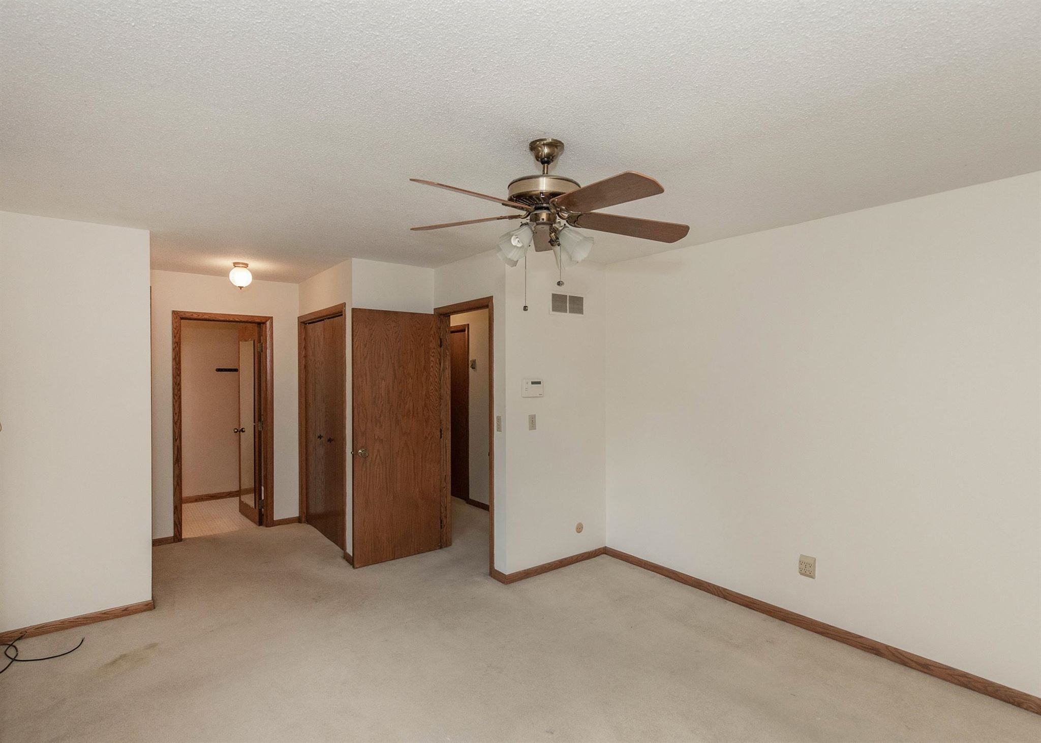 4237 Spring Street Davenport, IA 52807 - Photo 15 of 39 Gallery Image 15