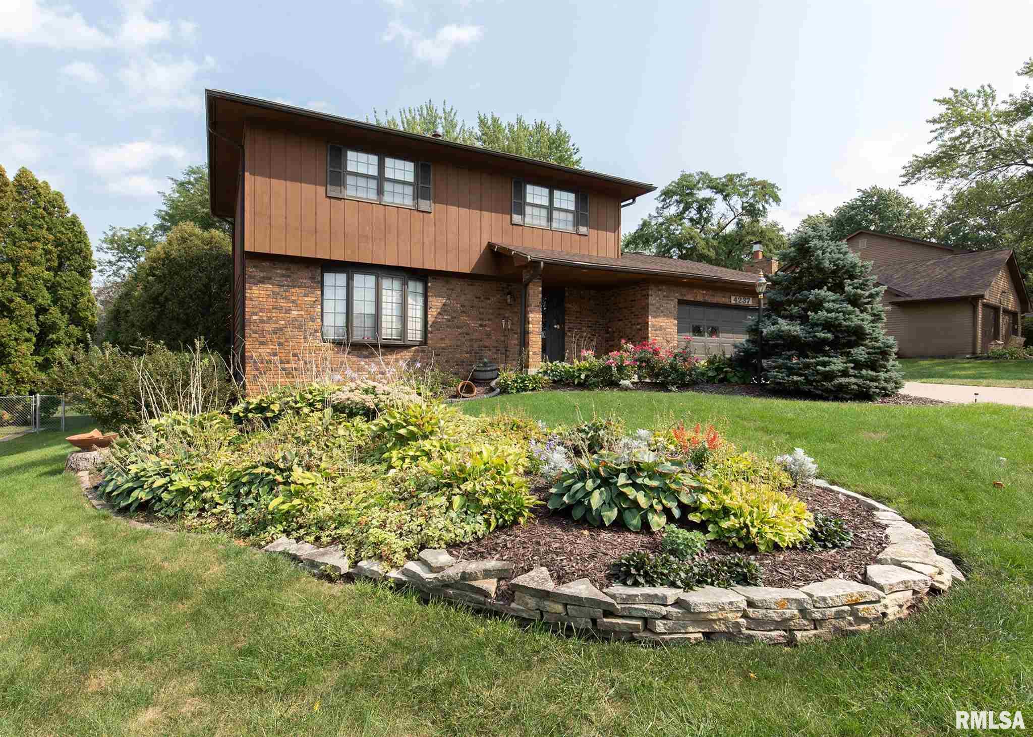 4237 Spring Street Davenport, IA 52807 - Photo 2 of 39 Gallery Image 2