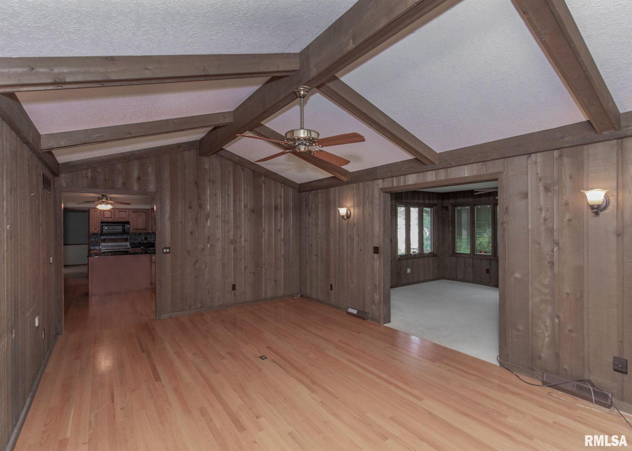 4237 Spring Street Davenport, IA 52807 - Photo 28 of 39 Gallery Image 28