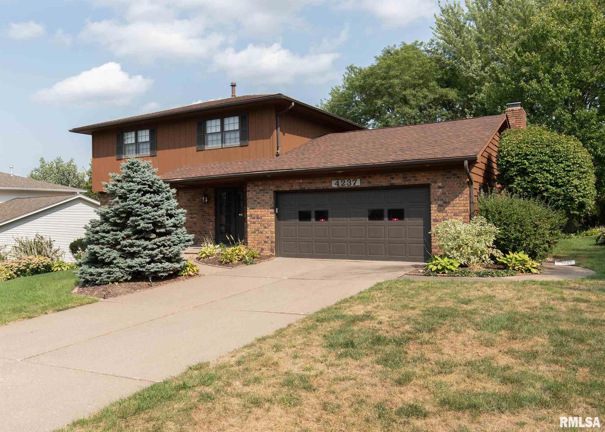 4237 Spring Street Davenport, IA 52807 - Photo 3 of 39 Gallery Image 3