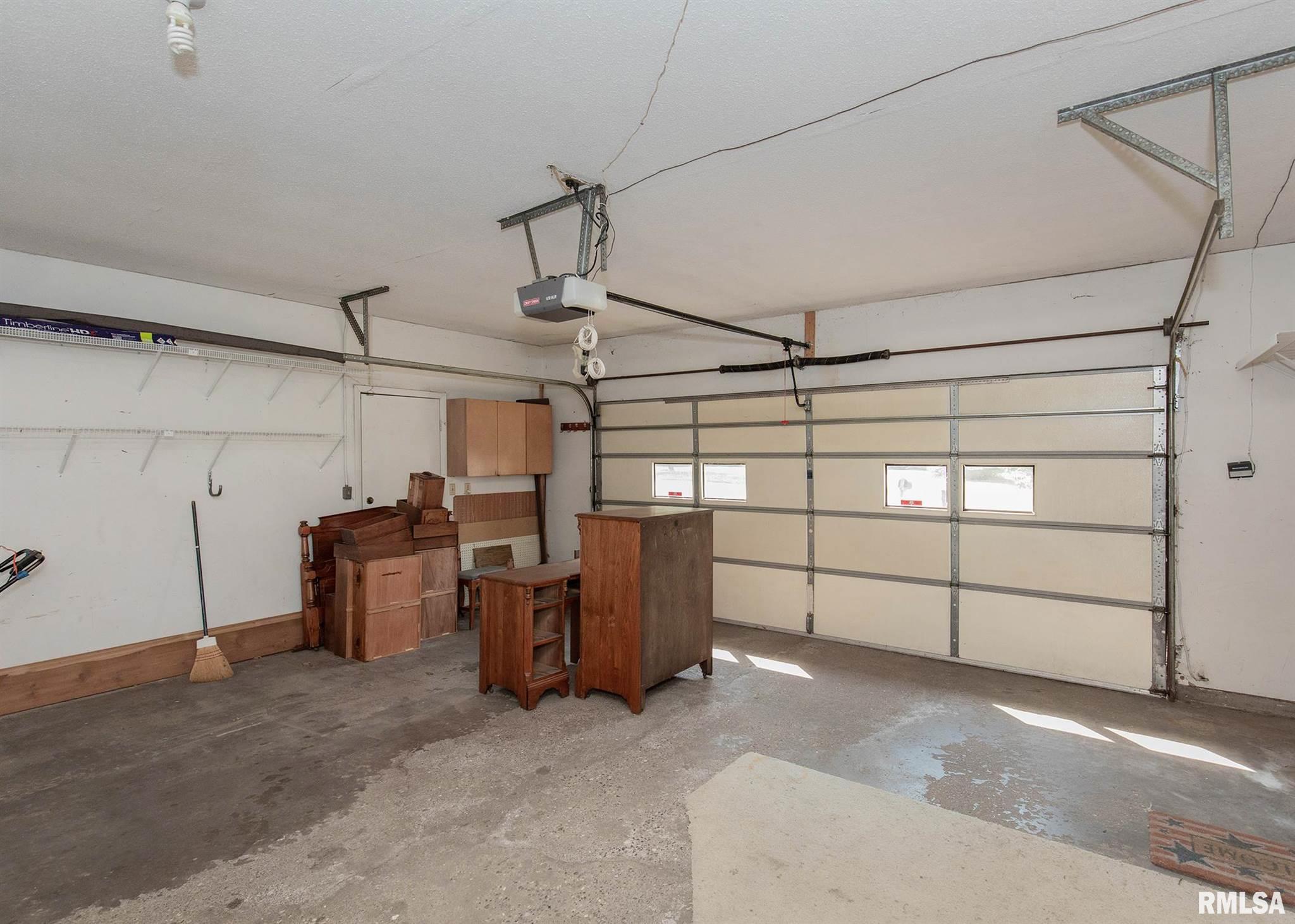 4237 Spring Street Davenport, IA 52807 - Photo 32 of 39 Gallery Image 32