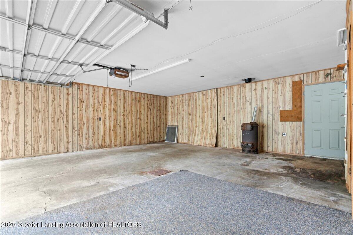 6218 North Belsay Road Flint, MI 48506 - Photo 10 of 29 24-Media Jett - 24