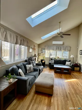 $395,000 | 302 Cliffside Drive, Unit GARAGE G82, Torrington, CT 06790