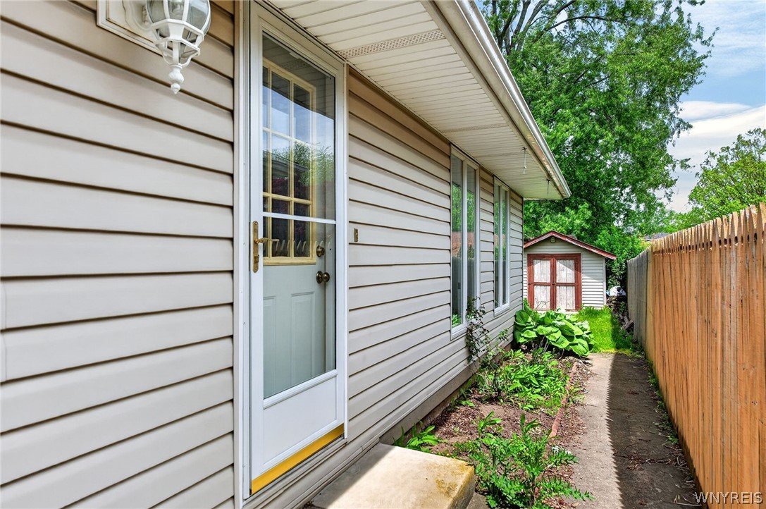 7706 St Joseph Road Niagara, NY 14304 - Photo 45 of 48
