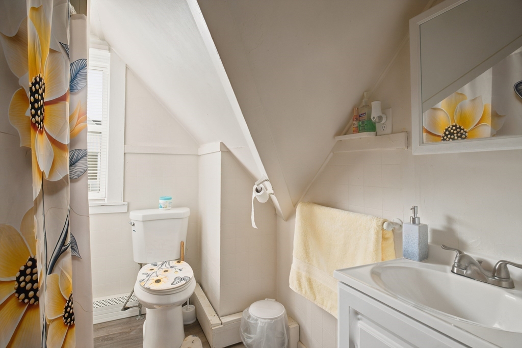 51-53 Leyfred Terrace Springfield, MA 01108 - Photo 19 of 38