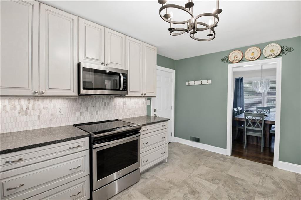 1507 Knollwood Terrace Decatur, GA 30033 - Photo 7 of 31