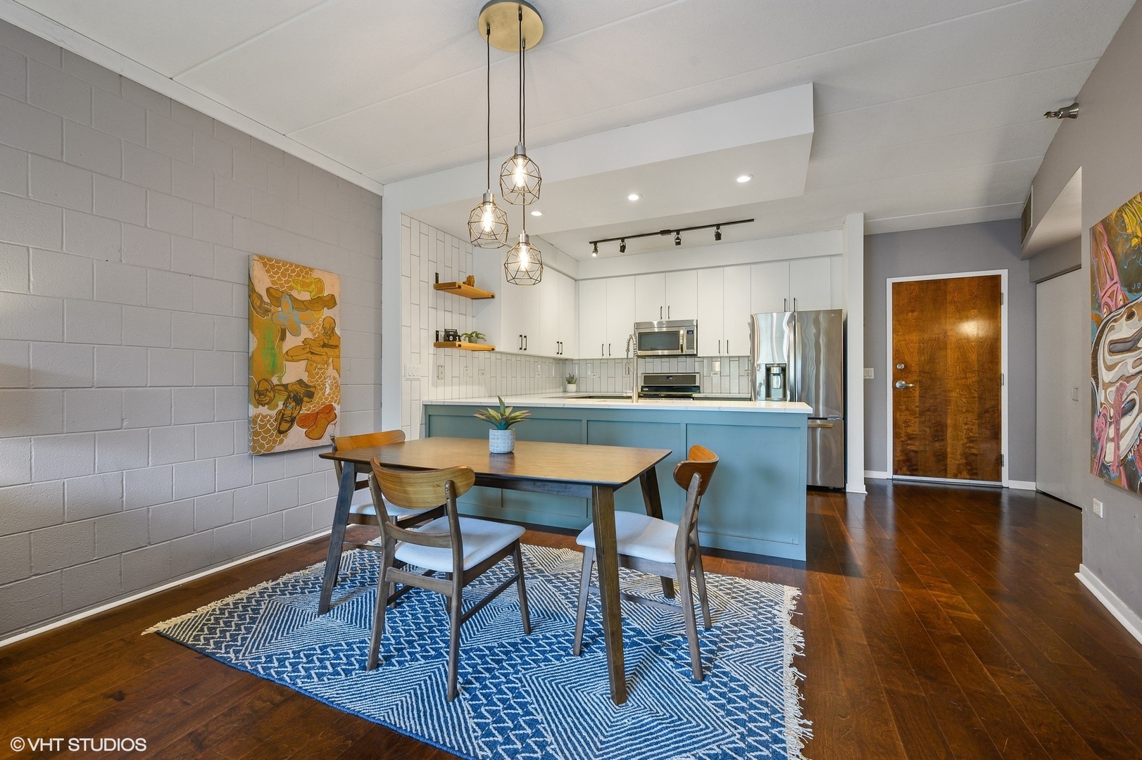 1100 West Montrose Avenue, Unit 305 Chicago, IL 60613 - Photo 4 of 17