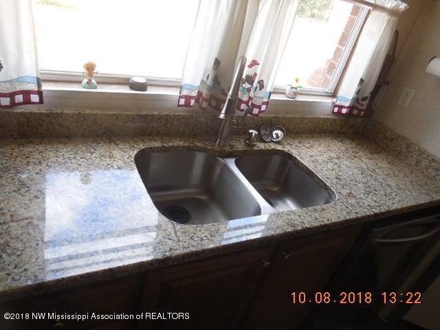 5199 Sycamore Road Coldwater, MS 38618 - Photo 8 of 50 DSCN2906