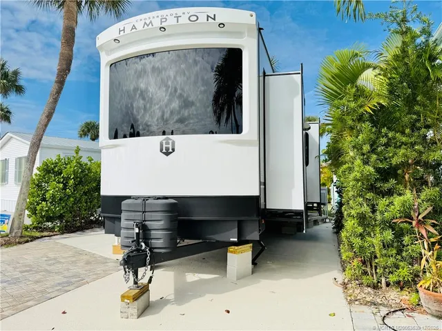 $1,999 | 10725 South Ocean Drive, Unit 393, Jensen Beach, FL 34957