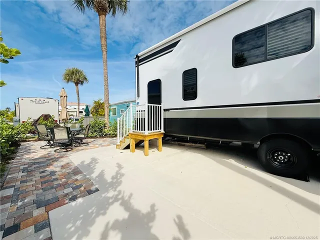 $1,999 | 10725 South Ocean Drive, Unit 393, Jensen Beach, FL 34957