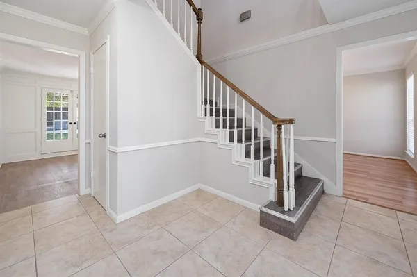 $2,700 | 9311 New Forest Road, Spring, TX 77379