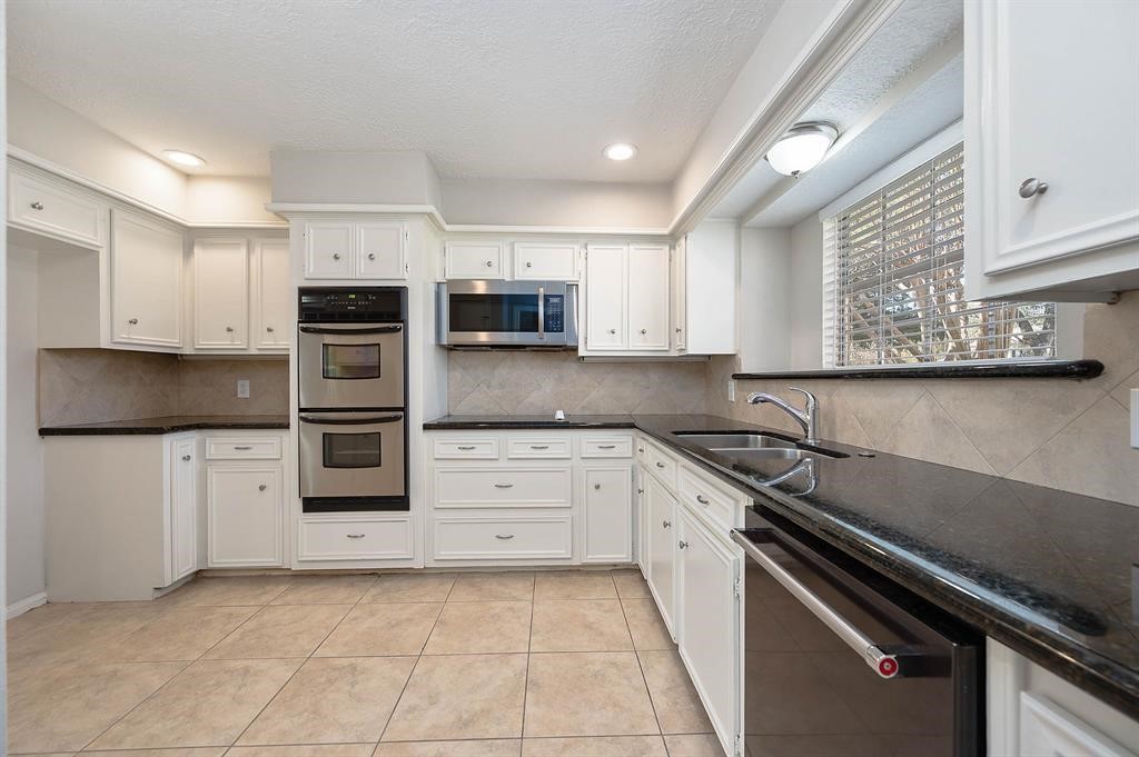 9311 New Forest Road Spring, TX 77379 - Photo 9 of 29