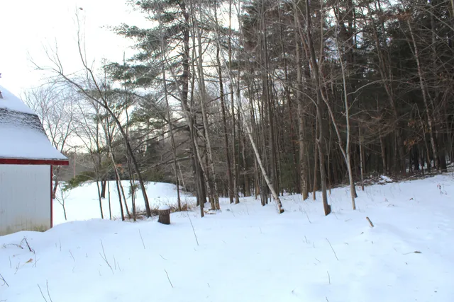 $275,000 | 1447 Augusta Road, Belgrade, ME 04917