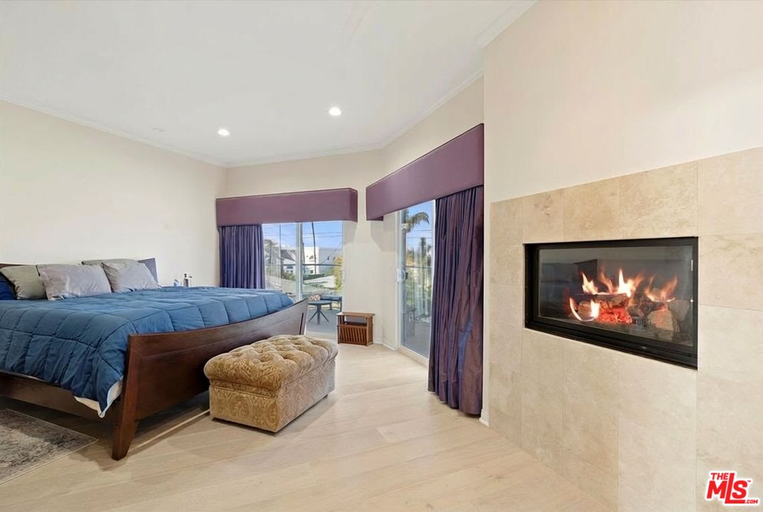 8261 Rees Street Playa del Rey, CA 90293 - Photo 16 of 30