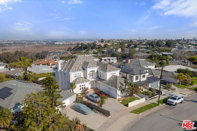 $4,250,000 | 8261 Rees Street, Playa del Rey, CA 90293