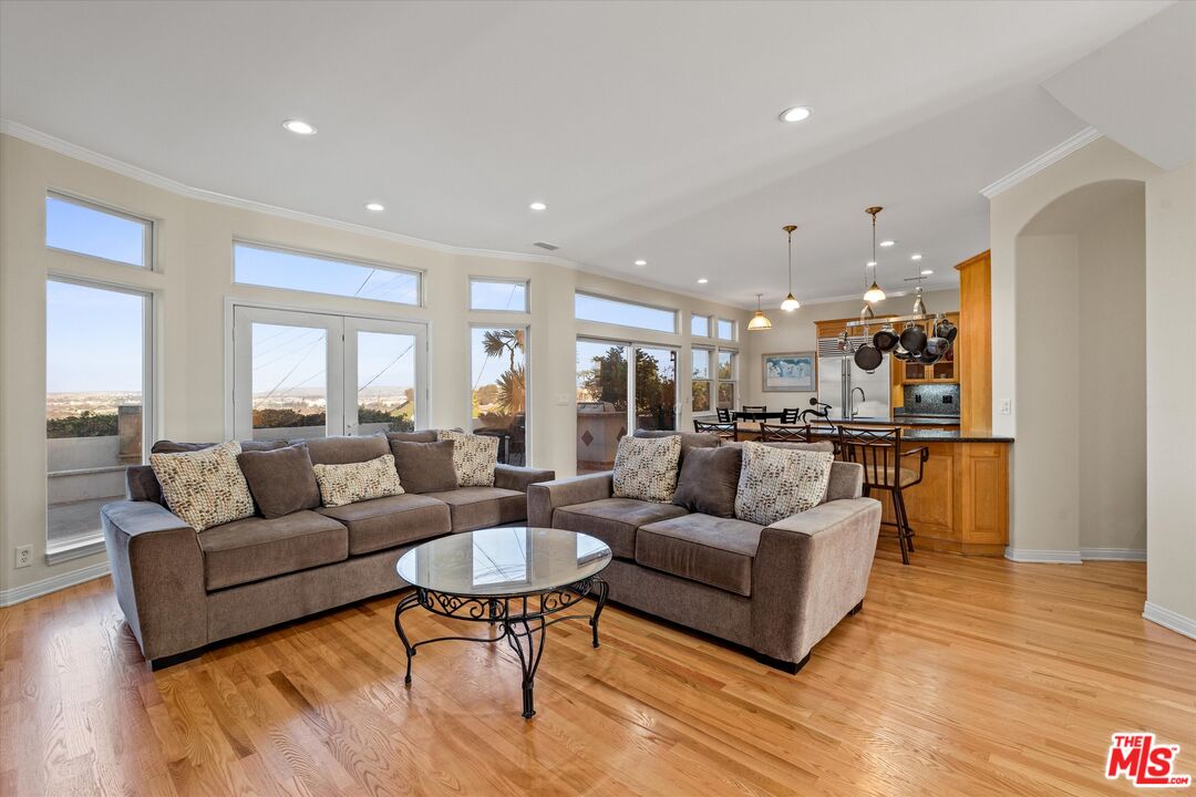 8261 Rees Street Playa del Rey, CA 90293 - Photo 9 of 30