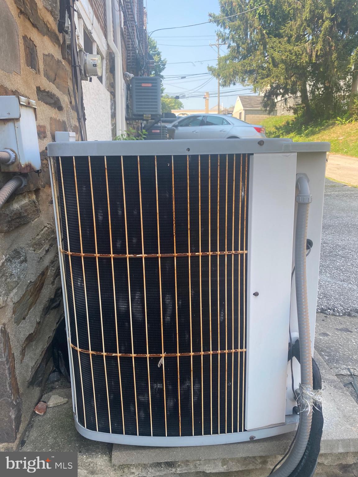 255 Cambridge Road Clifton Heights, PA 19018 - Photo 18 of 18 A/C Condenser