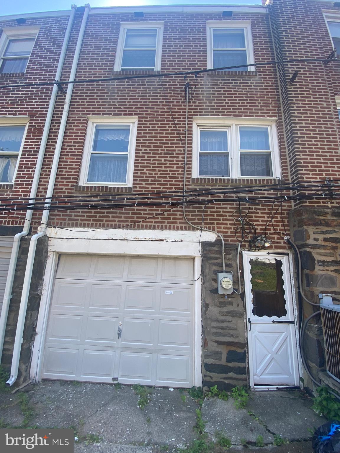 255 Cambridge Road Clifton Heights, PA 19018 - Photo 3 of 18 Exterior Rear