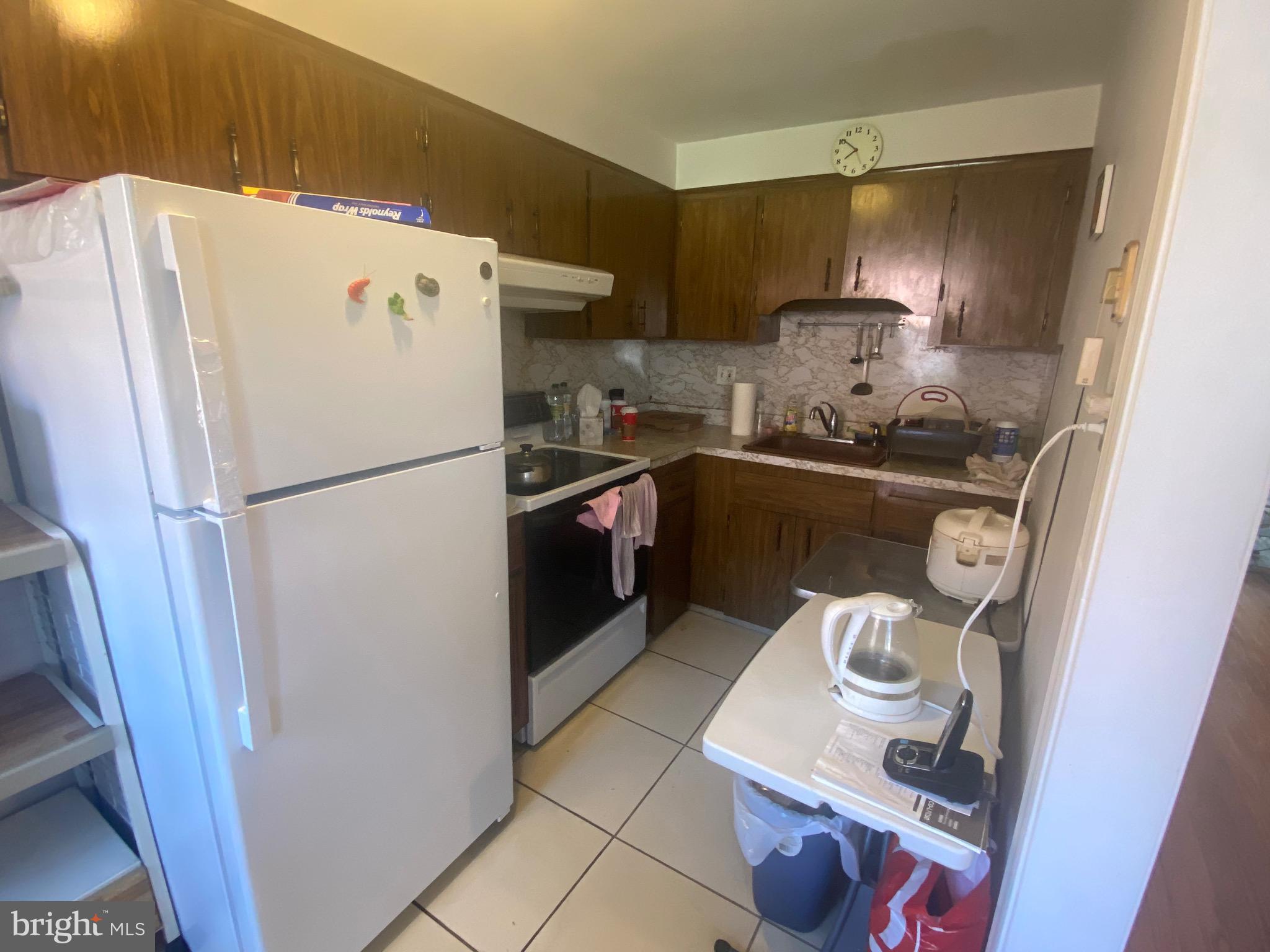 255 Cambridge Road Clifton Heights, PA 19018 - Photo 8 of 18 Kitchen