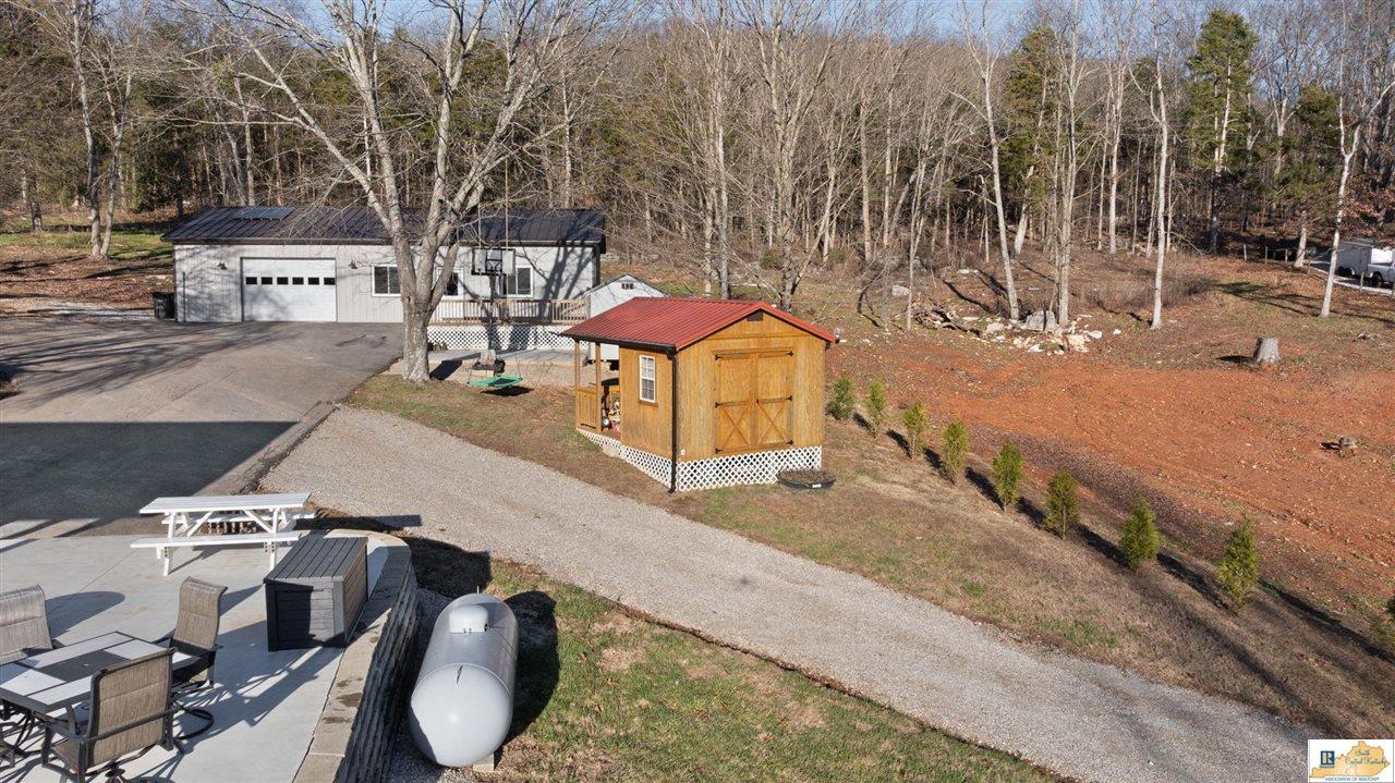 698 Rowletts Road Horse Cave, KY 42749 - Photo 38 of 99 Gallery Image 38