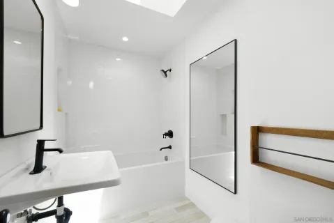 $3,650,000 | 308-10 Glenmont Drive, Solana Beach, CA 92075