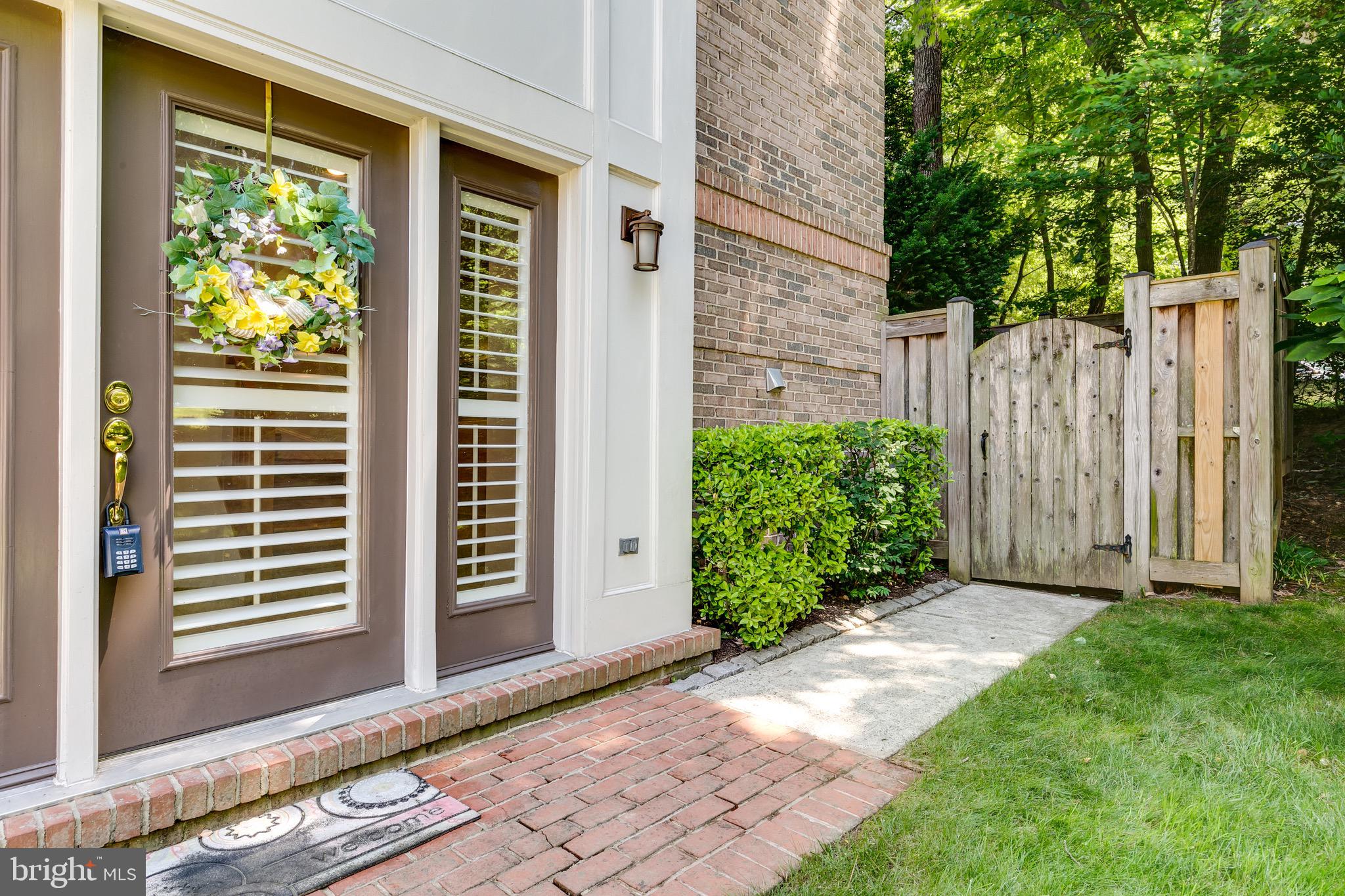11519 Waterhaven Court Reston, VA 20190 - Photo 2 of 21 Main entrance