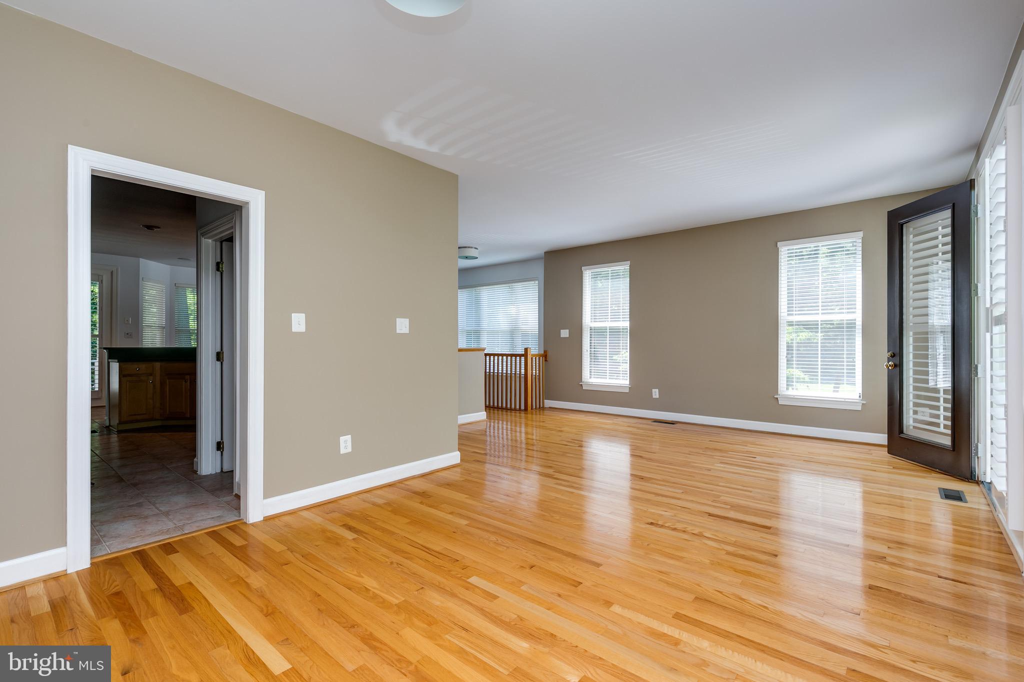 11519 Waterhaven Court Reston, VA 20190 - Photo 5 of 21 Dinning Room