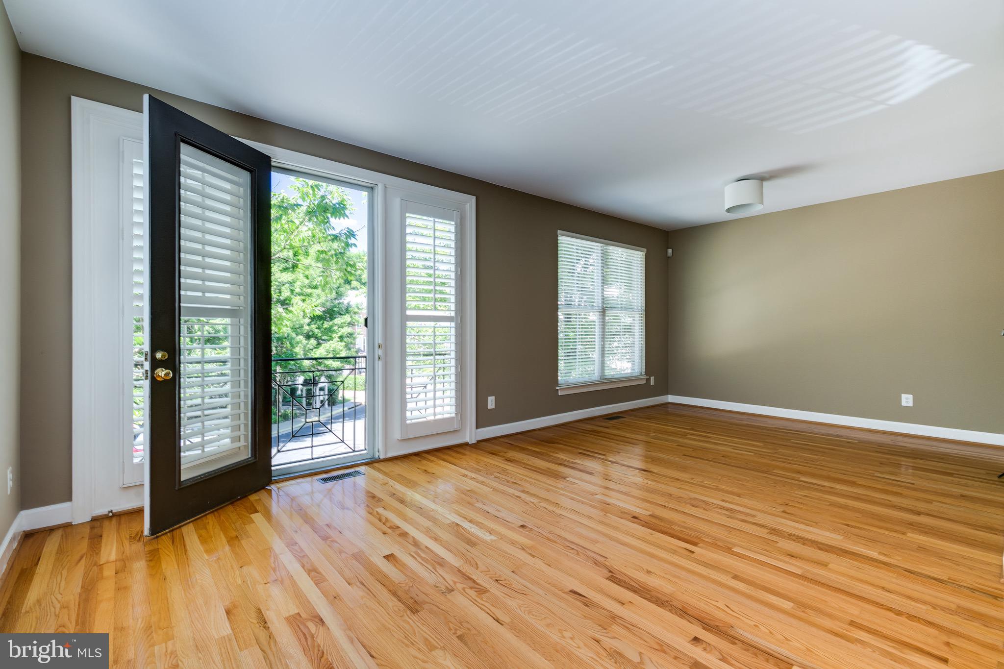 11519 Waterhaven Court Reston, VA 20190 - Photo 6 of 21 Dinning Room
