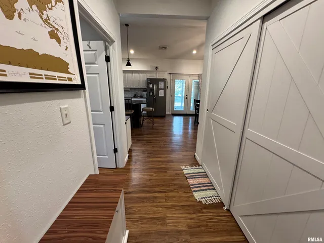 $250,000 | 1656 East County Road 1125 East, Cisne, IL 62823