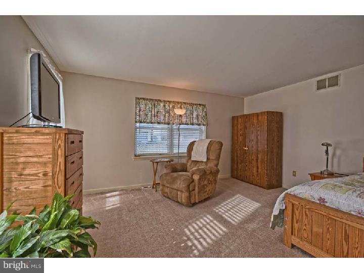 325 Fox Chase Road Clarksboro, NJ 08020 - Photo 4 of 25 Gallery Image 4