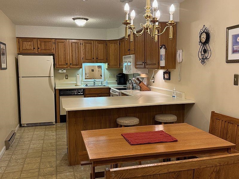 227 Main Street, Unit 235 Lincoln, NH 03251 - Photo 11 of 45