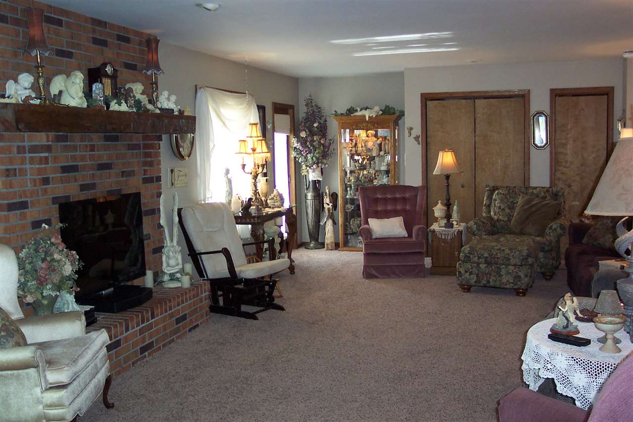 1809 Meyering Road Marion, MI 49665 - Photo 7 of 61 1818954-6.JPG