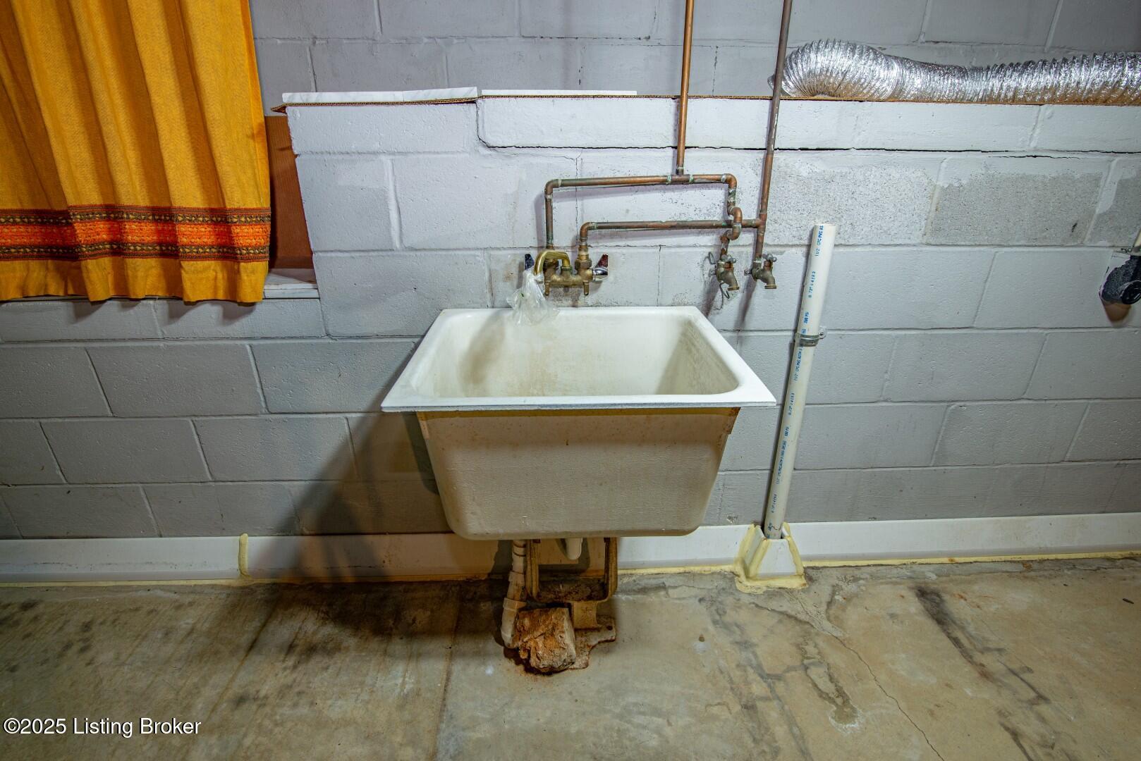 157 South Forrest Road Radcliff, KY 40160 - Photo 42 of 48 157 S Forrest Rd-42