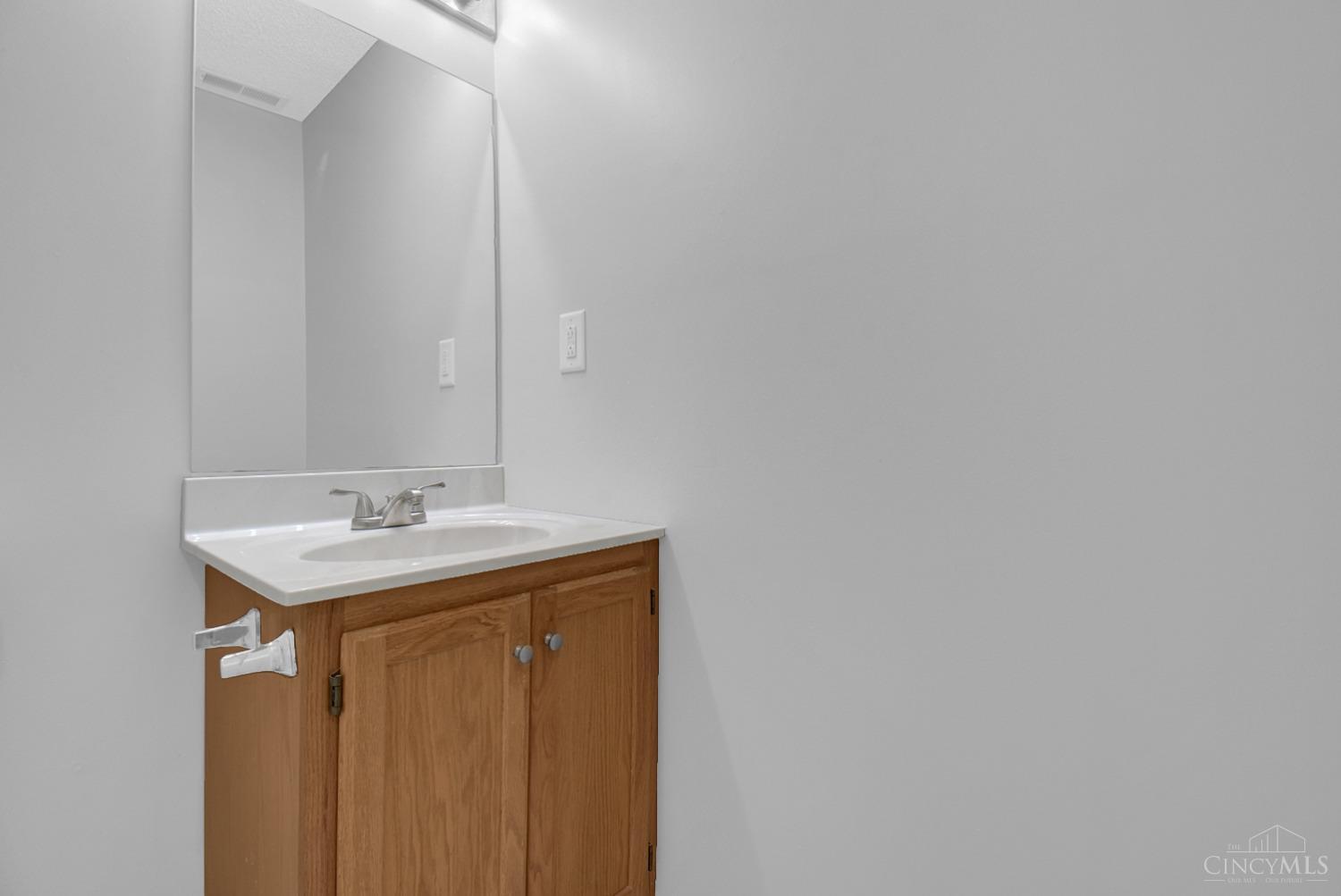 20911 Ridgecliff Court Lawrenceburg, IN 47025 - Photo 25 of 34 Gallery Image 25