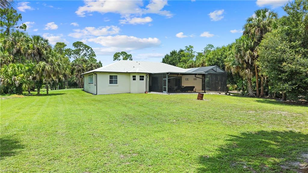 556 6th Street Southeast Naples, FL 34117 - Photo 9 of 47