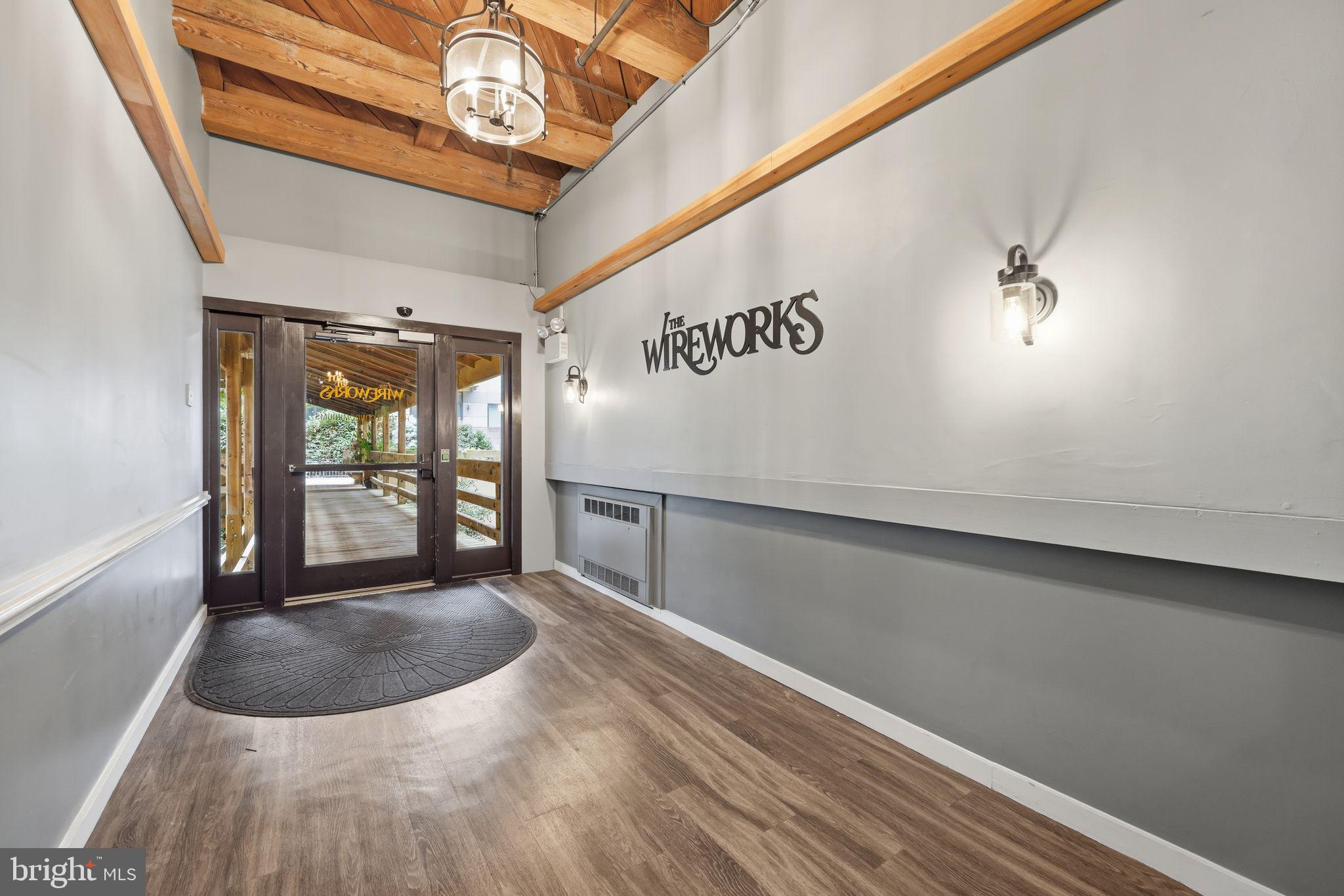 301 Race Street, Unit C010 Philadelphia, PA 19106 - Photo 19 of 27 a view of an entryway