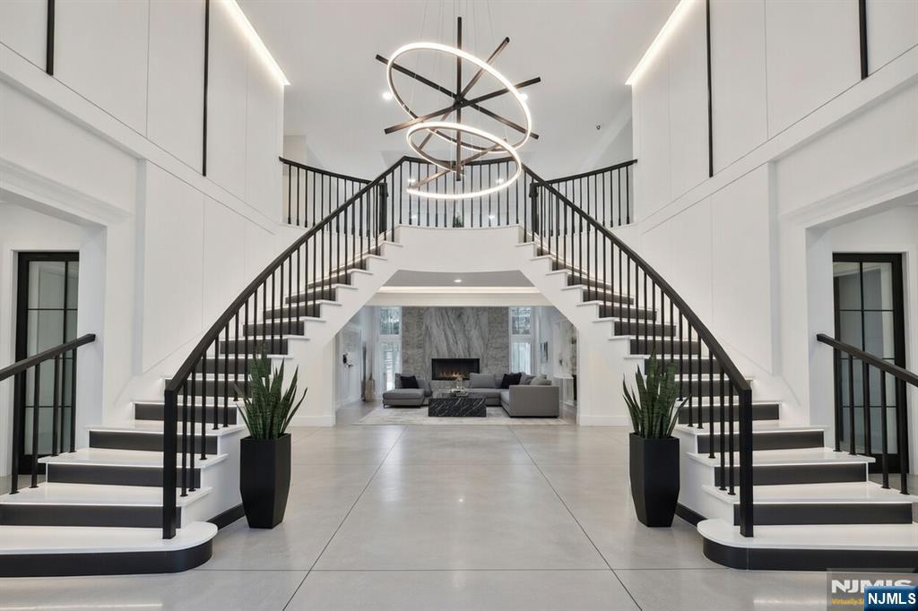 14 Werimus Brook Road Saddle River, NJ 07458 - Photo 4 of 50 a view of entryway and hall