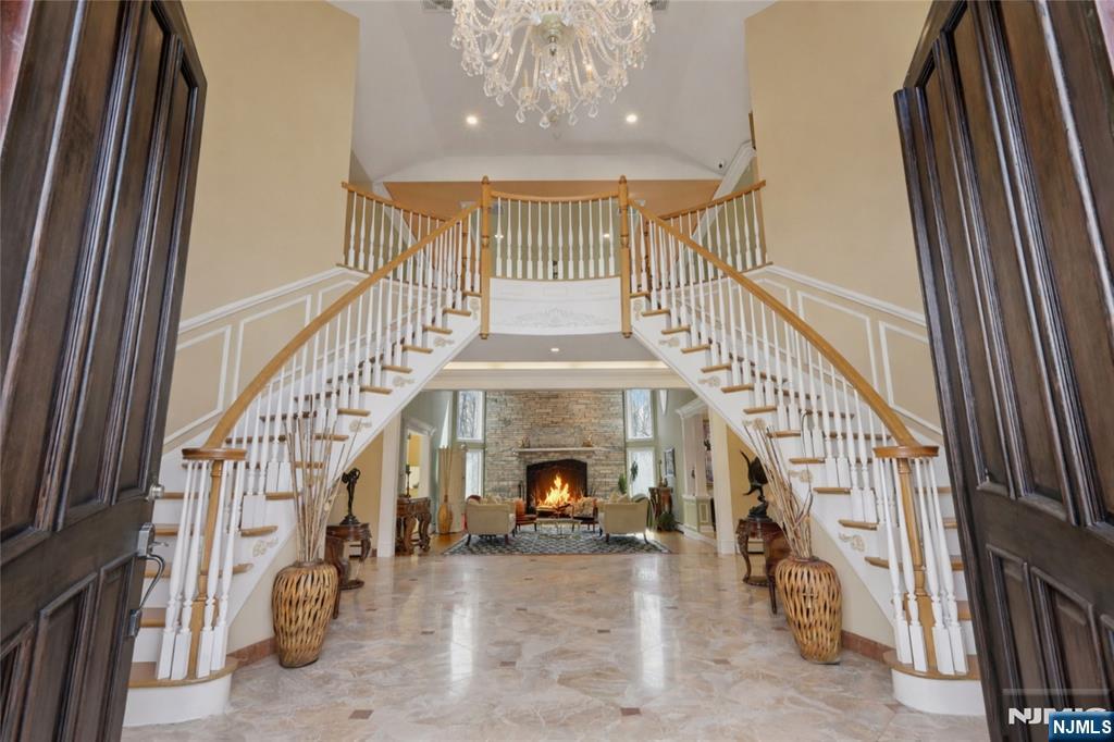 14 Werimus Brook Road Saddle River, NJ 07458 - Photo 5 of 50