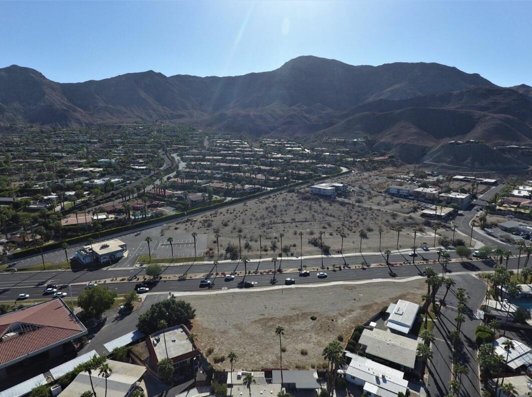 1.1 Ca-111 Rancho Mirage, CA 92270 - Photo 1 of 6 5
