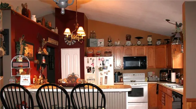 $325,000 | 216 Edna Street, Harrisville, PA 16038