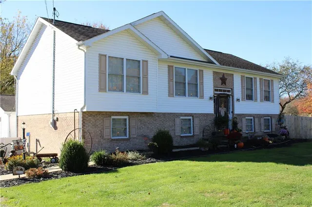 $325,000 | 216 Edna Street, Harrisville, PA 16038