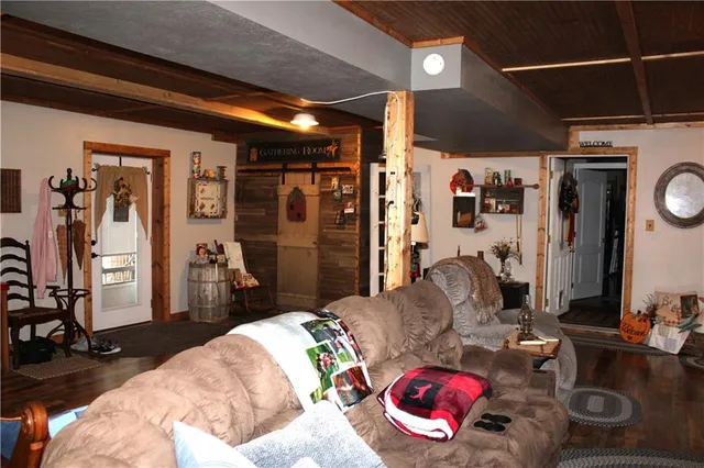 $325,000 | 216 Edna Street, Harrisville, PA 16038