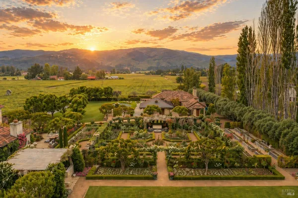 $13,000,000 | 150 Mills Lane, St. Helena, CA 94574