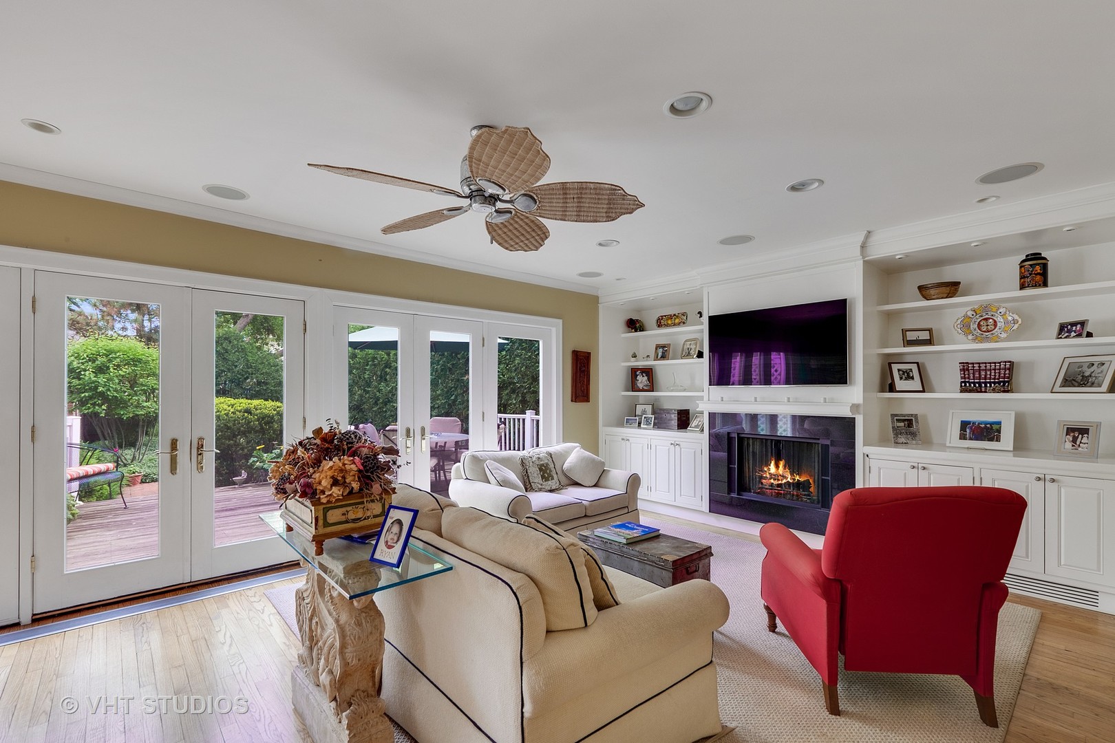 1049 Chatfield Road Winnetka, IL 60093 - Photo 13 of 32 Gallery Image 13