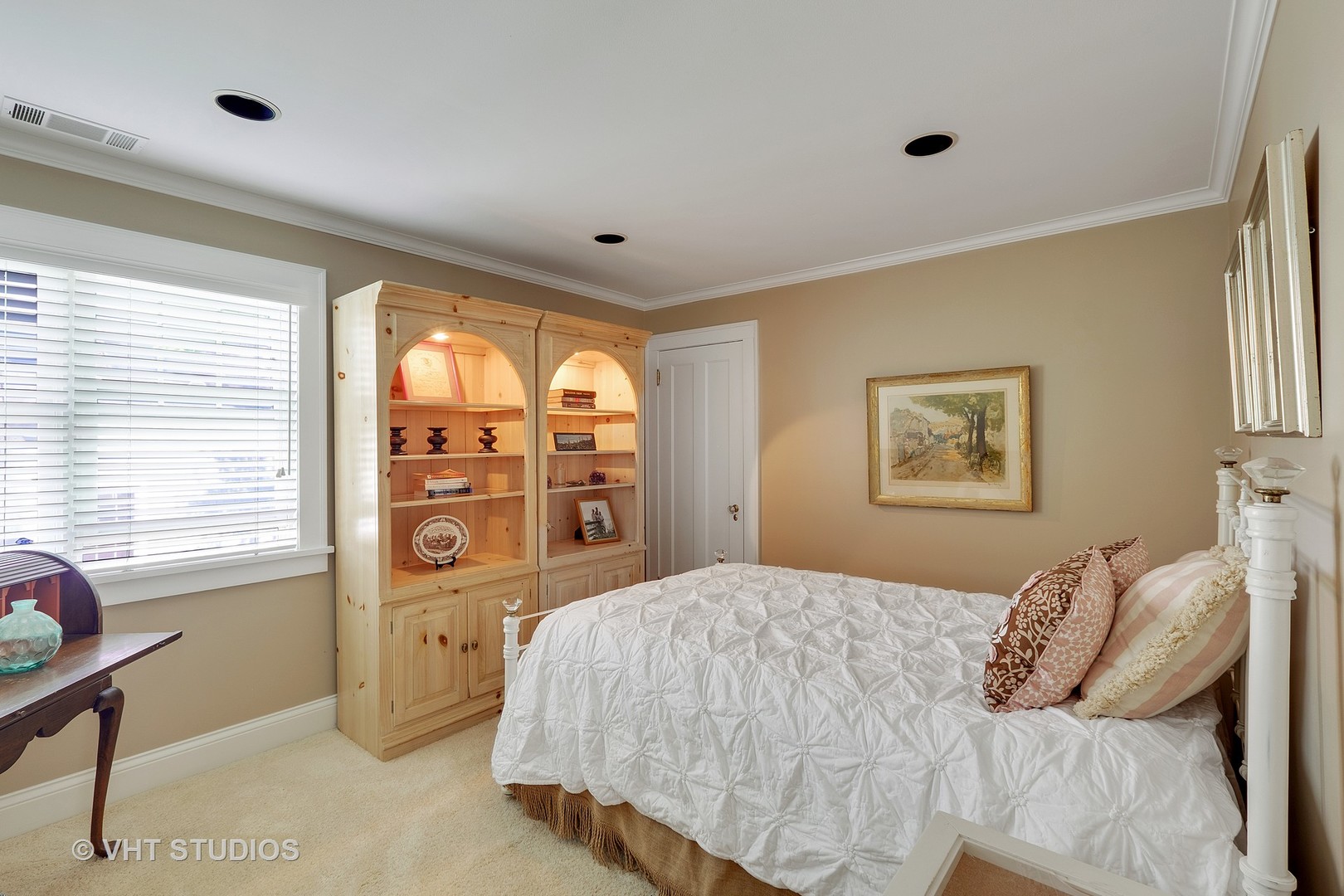 1049 Chatfield Road Winnetka, IL 60093 - Photo 23 of 32 Gallery Image 23