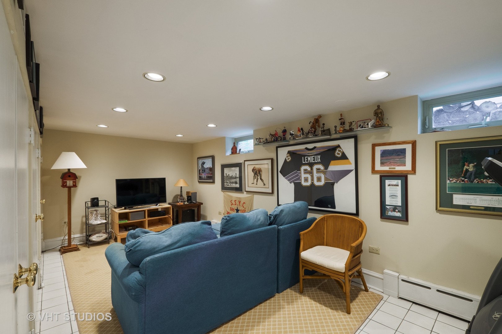 1049 Chatfield Road Winnetka, IL 60093 - Photo 26 of 32 Gallery Image 26