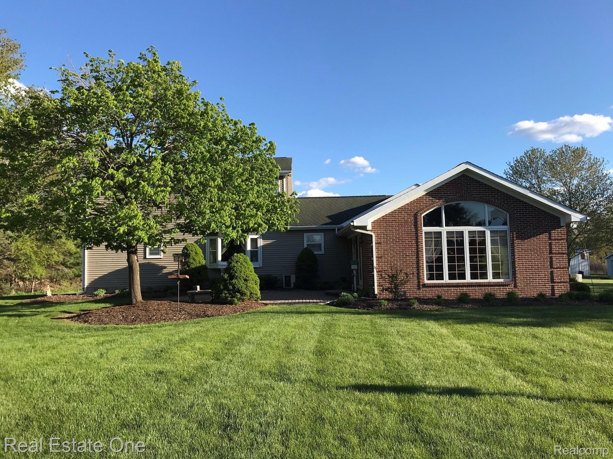 4576 Stewart Road Metamora, MI 48455 - Photo 7 of 44 EEF651CC-66F3-46A9-94EA-592CE356C68D.jpeg