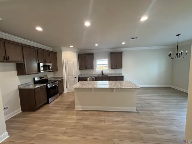 $2,300 | 23220 Kudu Trl Drive, Denham Springs, LA 70726