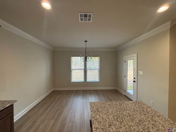 $2,300 | 23220 Kudu Trl Drive, Denham Springs, LA 70726